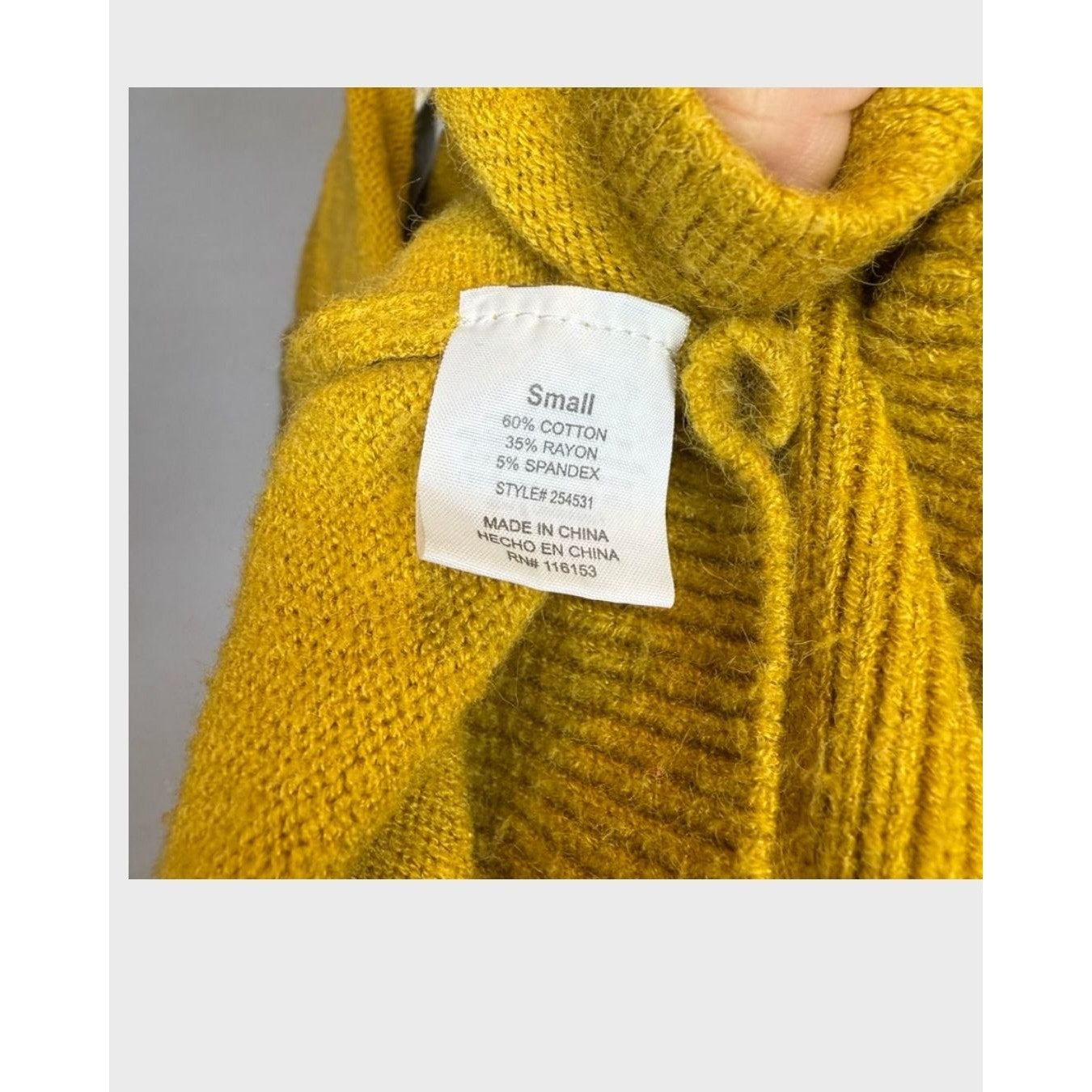 Suéter de cuello alto de cachemira amarillo mostaza talla S