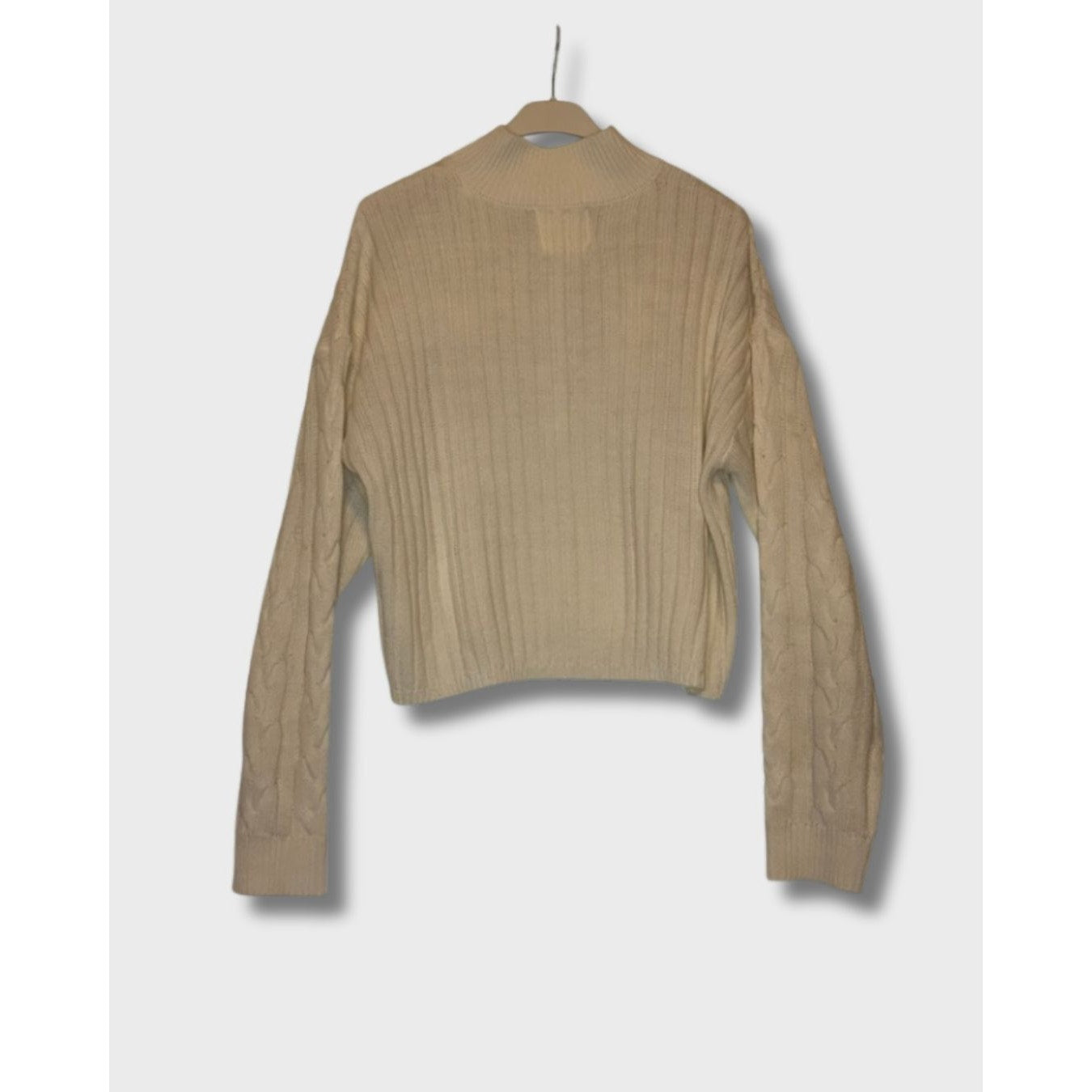 Suéter de punto trenzado con cierre de cremallera talla L