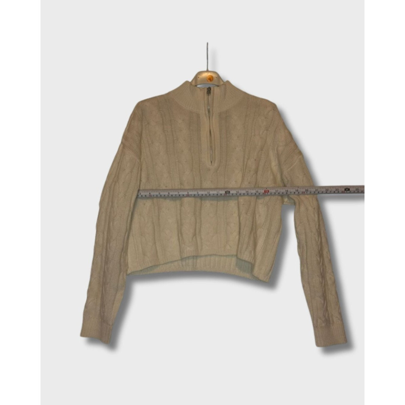 Suéter de punto trenzado con cierre de cremallera talla L