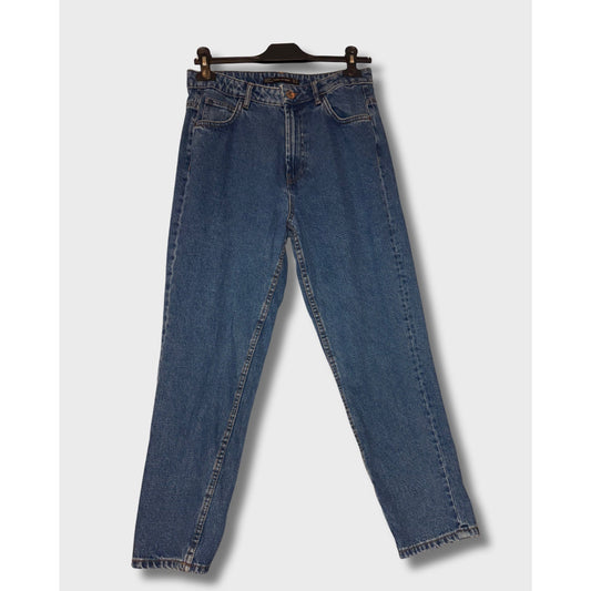 ZARA - jeans corte recto y tiro alto, talla 6