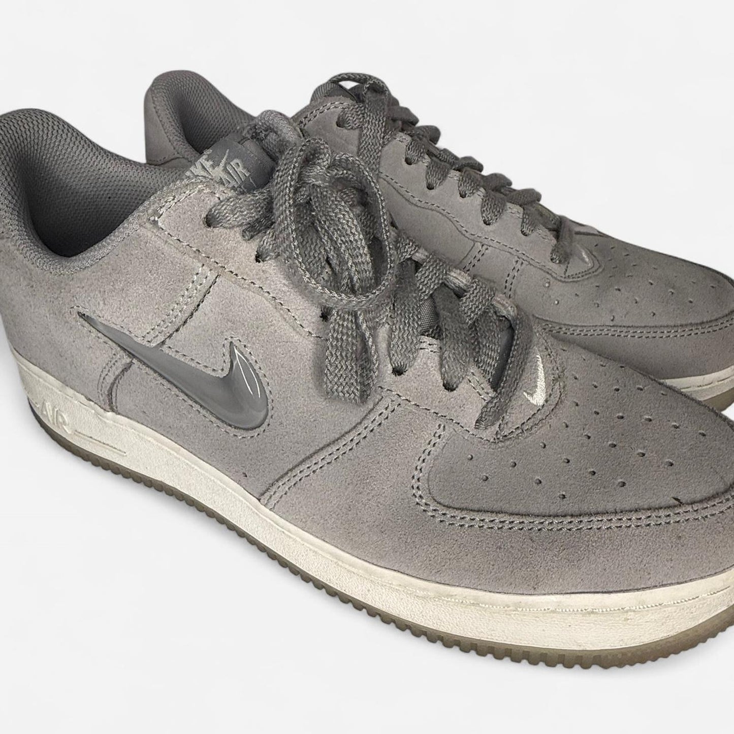 Grey nike air force 1