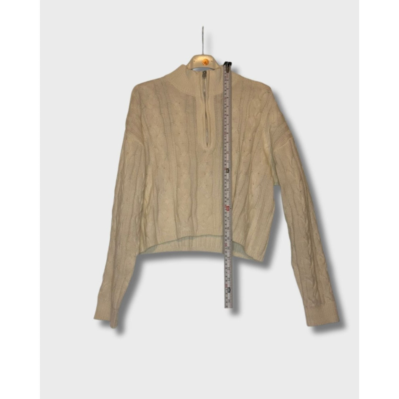 Suéter de punto trenzado con cierre de cremallera talla L