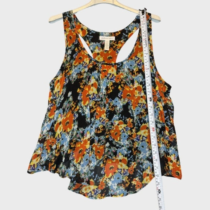 Blusa sin manga floral marca ambiance apparel talla L