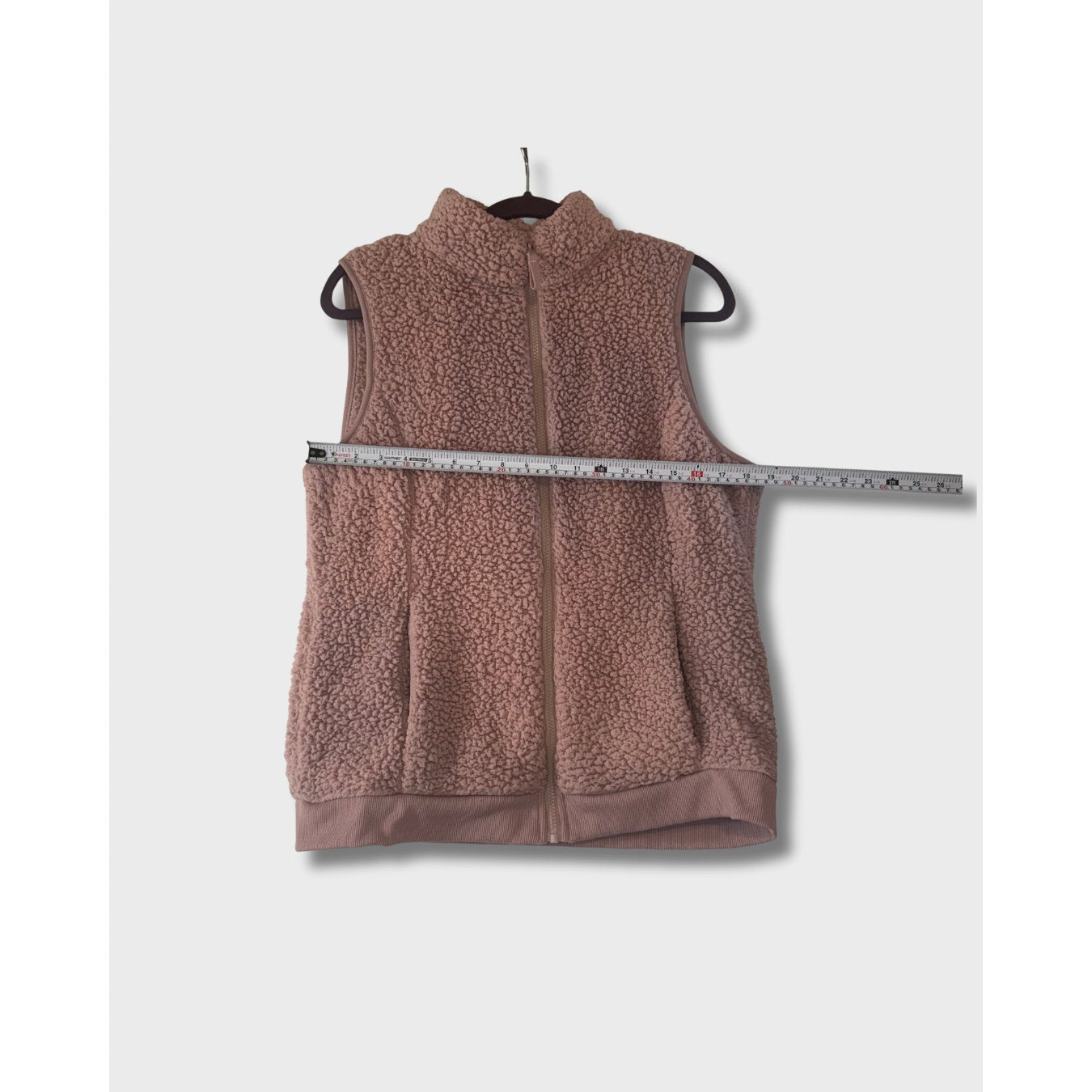 Chaleco rosa con cremallera