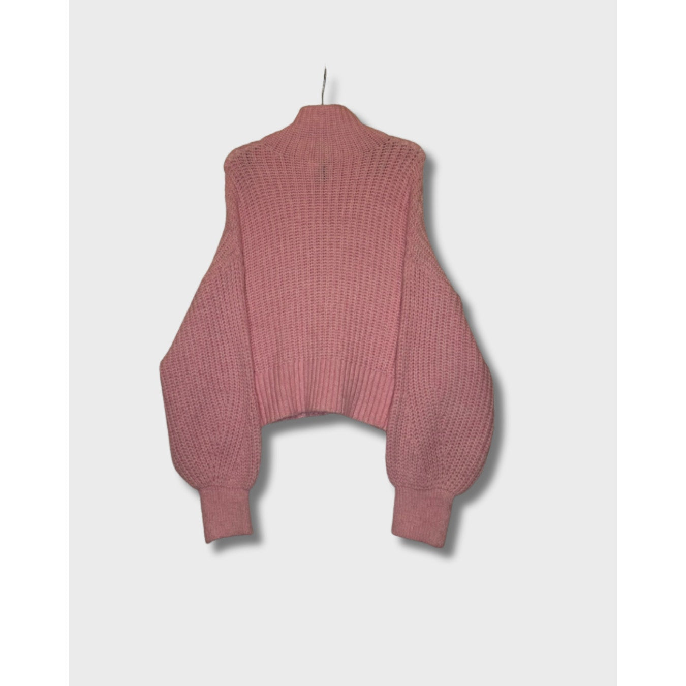 Suéter de cuello alto rosa