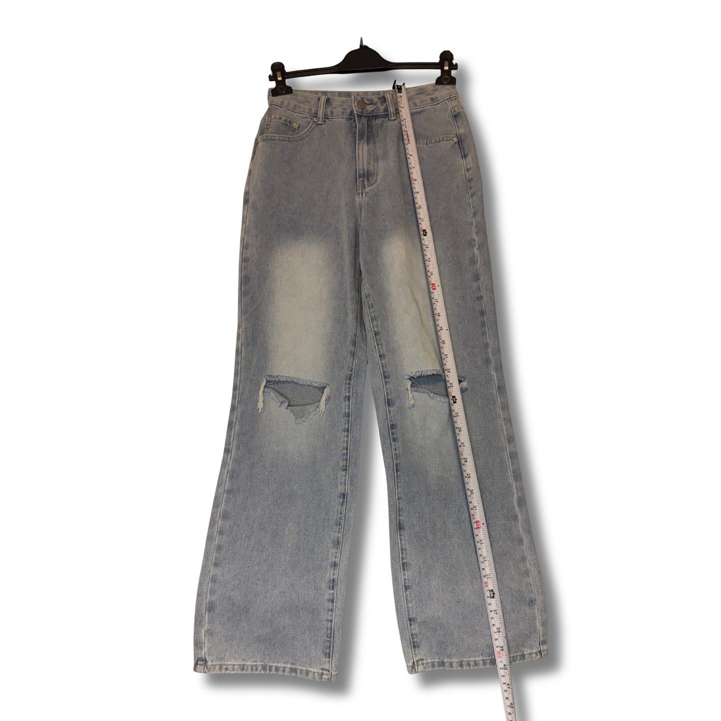 NVFelix - Women’s wide-leg jeans with a light blue distressed wash and knee rips