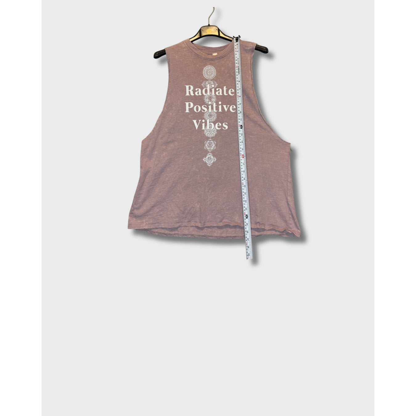 Camiseta deportiva sin mangas “Radiate Positive Vibes”
